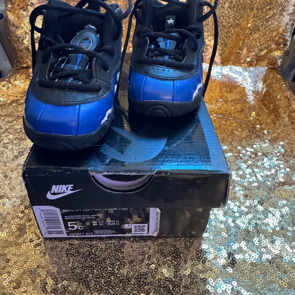 Nike Kids Blue and Black Shoes